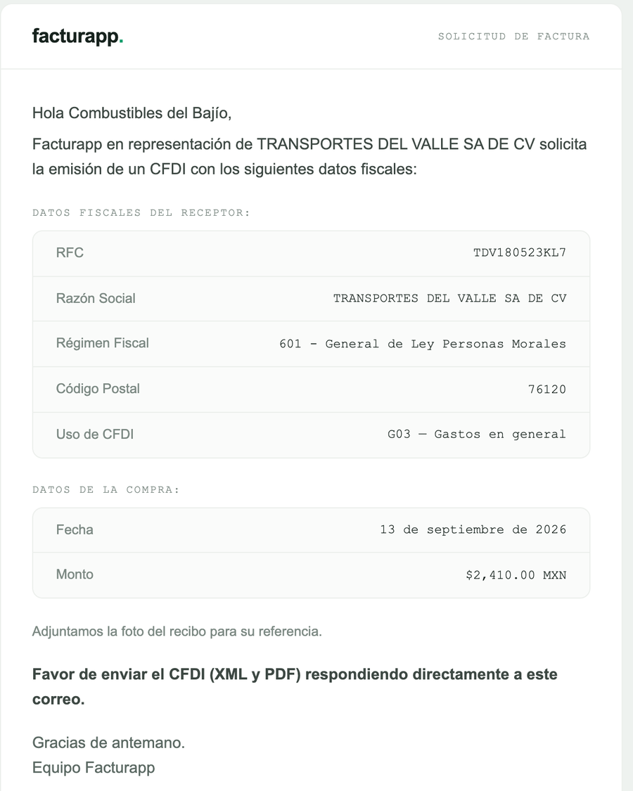Correo de solicitud de CFDI que Dedukta manda al proveedor, con el RFC, la razón social, el régimen, el código postal, el uso de CFDI, la fecha y el monto de la compra.