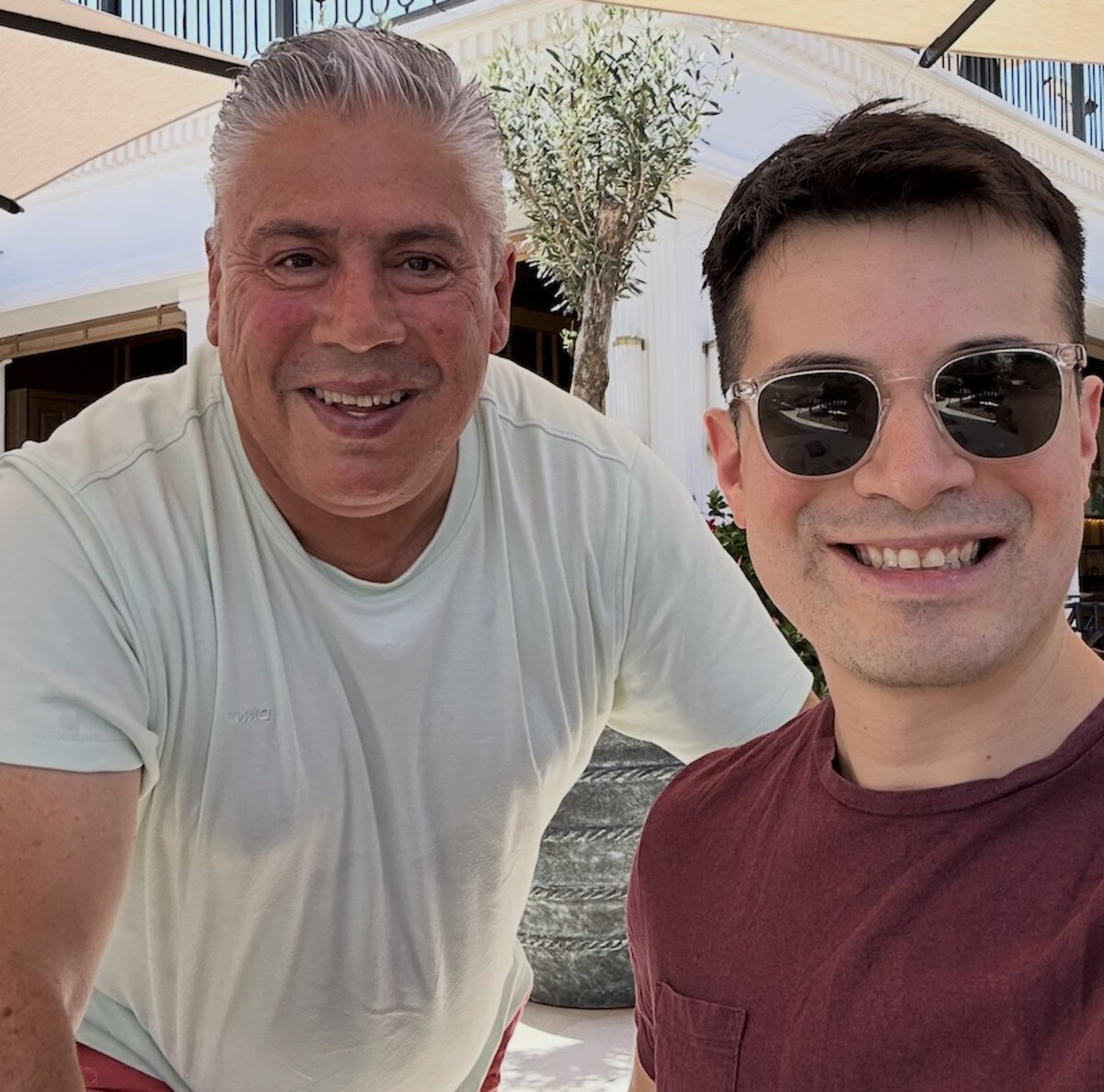 Efrén Guerrero y Miguel, fundador de Dedukta, juntos en persona.